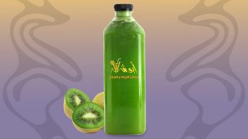 Family size kiwi juice
