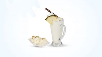  Vanilla milkshake