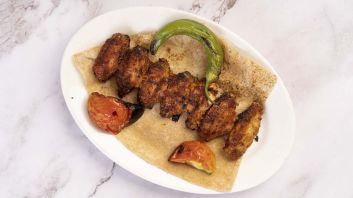 Jawaneh: Grilled Chicken Wings