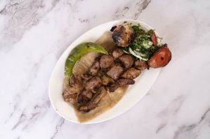 Shoqef Lahmeh: Cubed meat