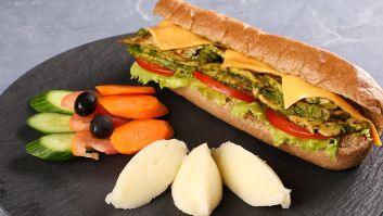 Chicken Pesto Sandwich 130g.